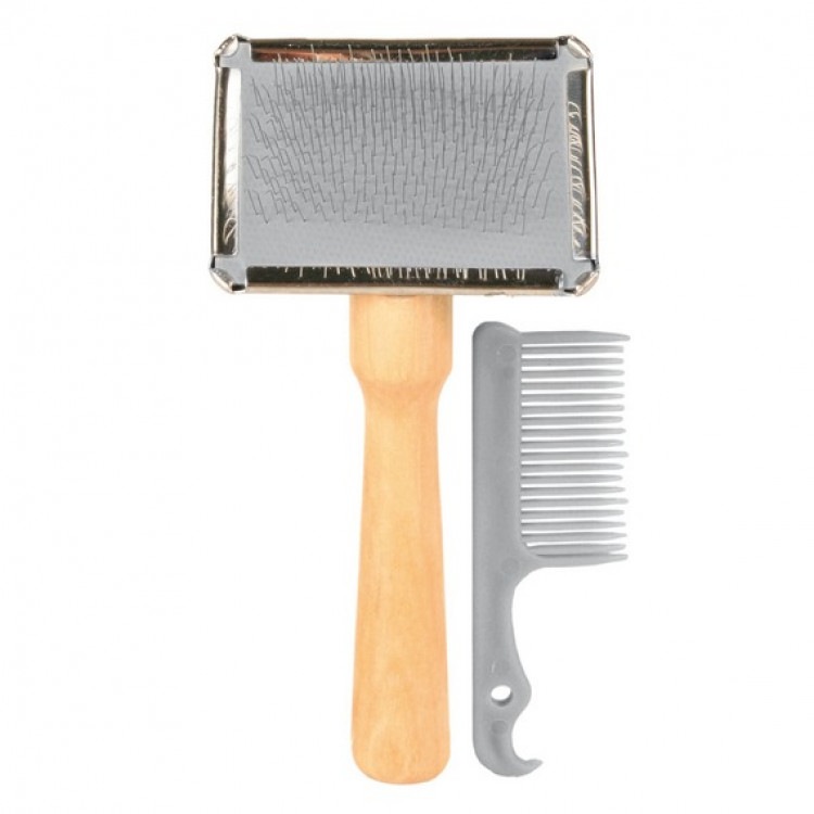 Trixie (Трикси) Soft brush with brush cleaning comb. Пуховка для кошек 13*6 см